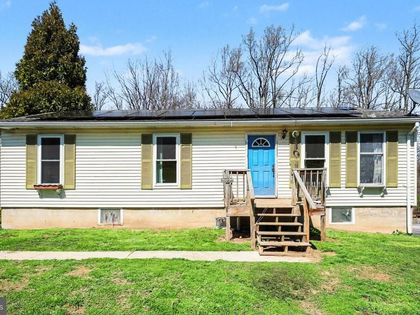 112 W GREENHOUSE ROAD Dillsburg, PA 17019