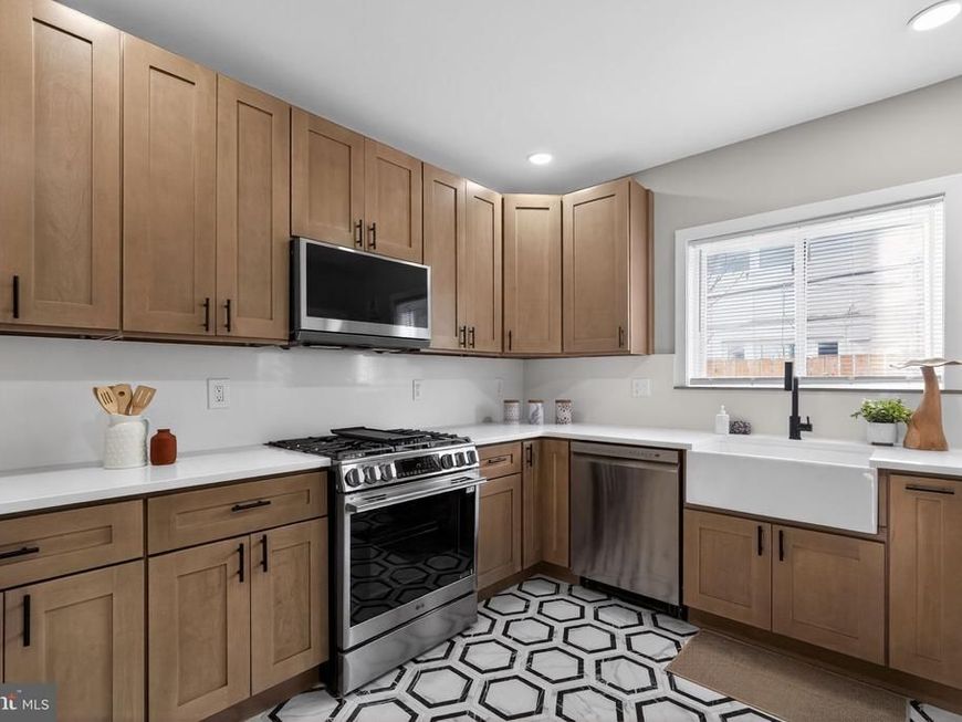 926 Mifflin Street, Philadelphia, PA 19148 Main Photo