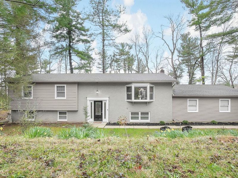 291 Pinetree Drive, Granville, OH 43023 Photo 1