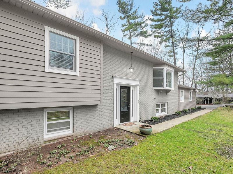 291 Pinetree Drive, Granville, OH 43023 Photo 2