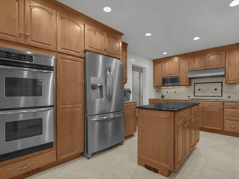 291 Pinetree Drive, Granville, OH 43023 Photo 9