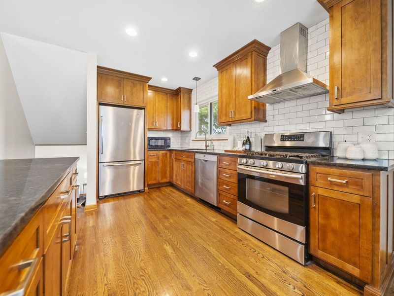 40 Chase Road , Columbus, OH 43214 Photo 17