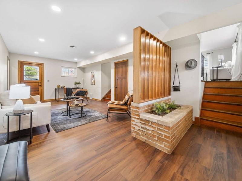 40 Chase Road , Columbus, OH 43214 Photo 3