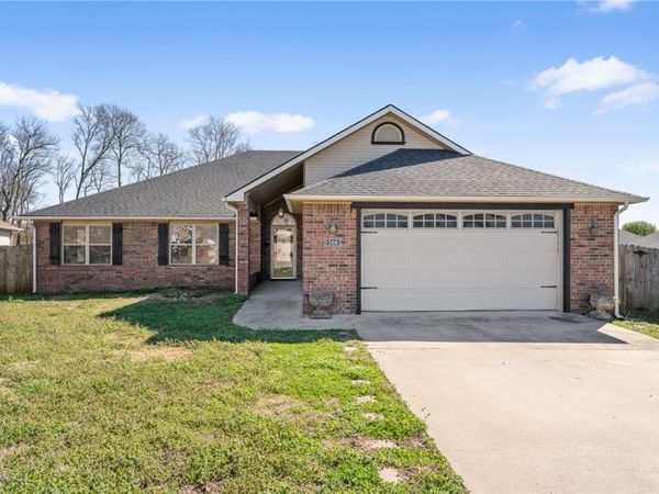 506 Maci Court , Siloam Springs, AR 72761