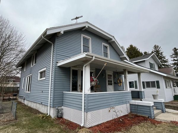 924 N 8th STREET, Manitowoc, WI 54220
