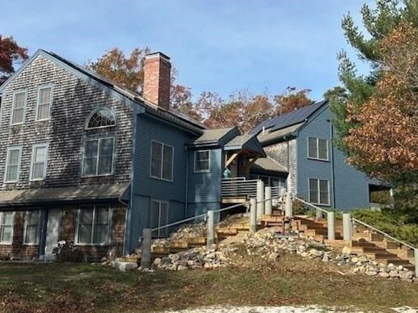 2 Maple Swamp Rd, Sandwich, MA 02537