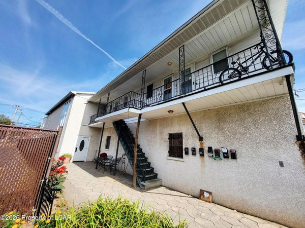 208 Wyoming Avenue, Unit 3, Wyoming, PA 18644