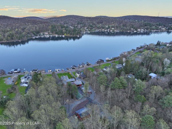 2633 Lakeside Drive, Harveys Lake, PA 18618