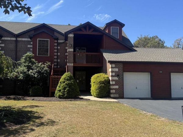 1303 Country Club Drive, Hazleton, PA 18202