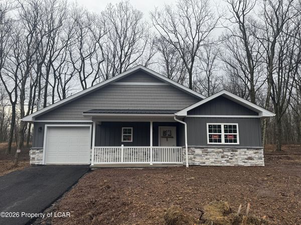 103 Hidden Forest Drive, Hazleton, PA 18202