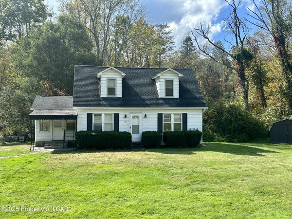 3958 PA-309, Dallas, PA 18612