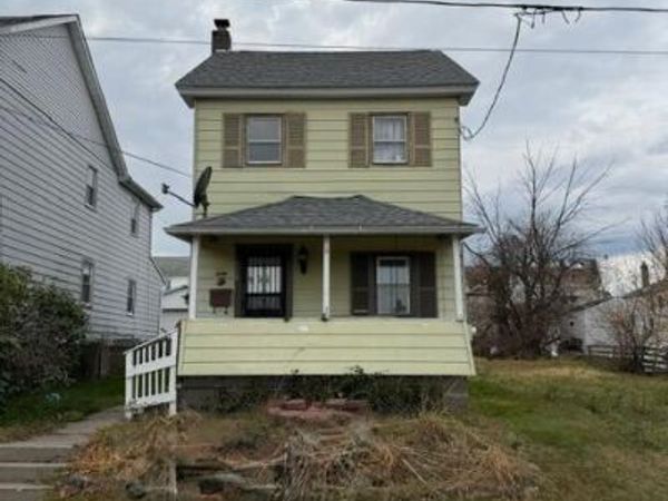 924 Pine Street, Freeland, PA 18224