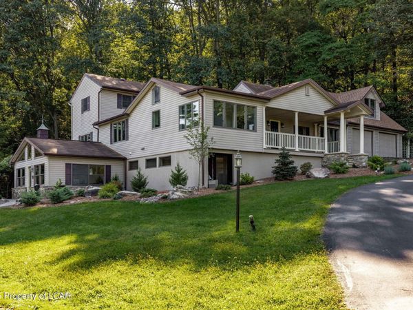 5 Short Lane, Sugarloaf, PA 18249