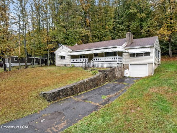 1259 Lower Demunds Road, Dallas Township, PA 18612
