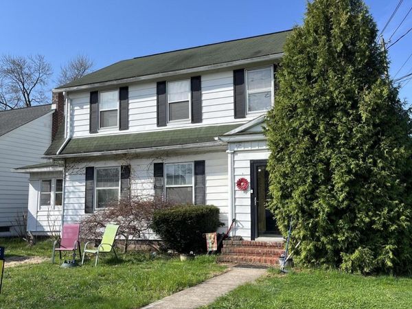 64 Arlington Road, Forty Fort, PA 18704