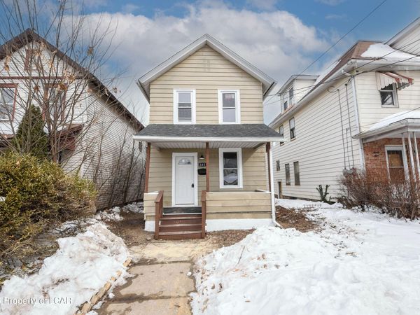 101 W Union Street, Kingston, PA 18704