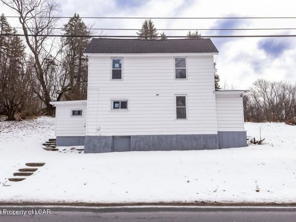 107 E Saylor Avenue, Jenkins Township, PA 18702