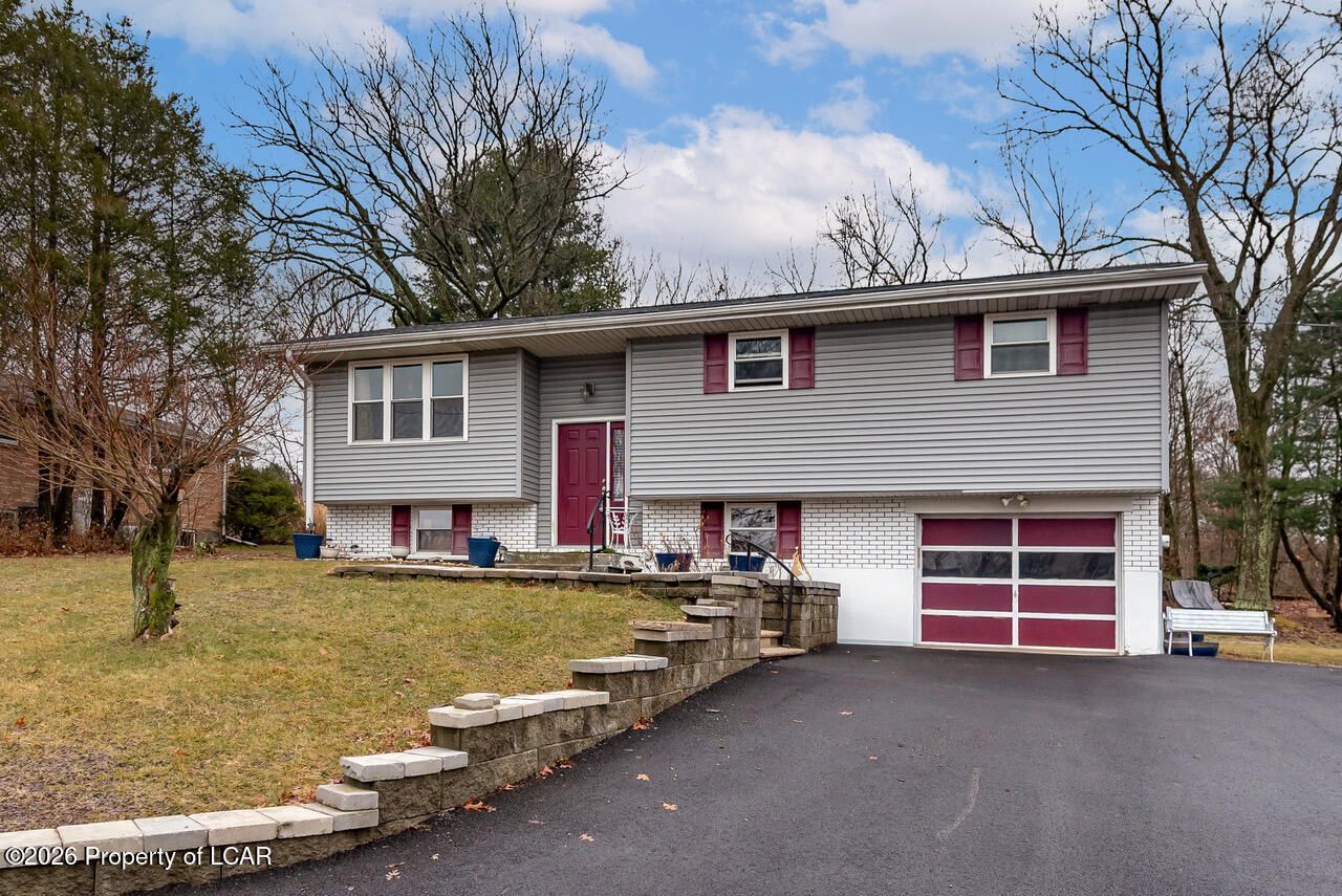 Please Call, Laflin, PA 18702