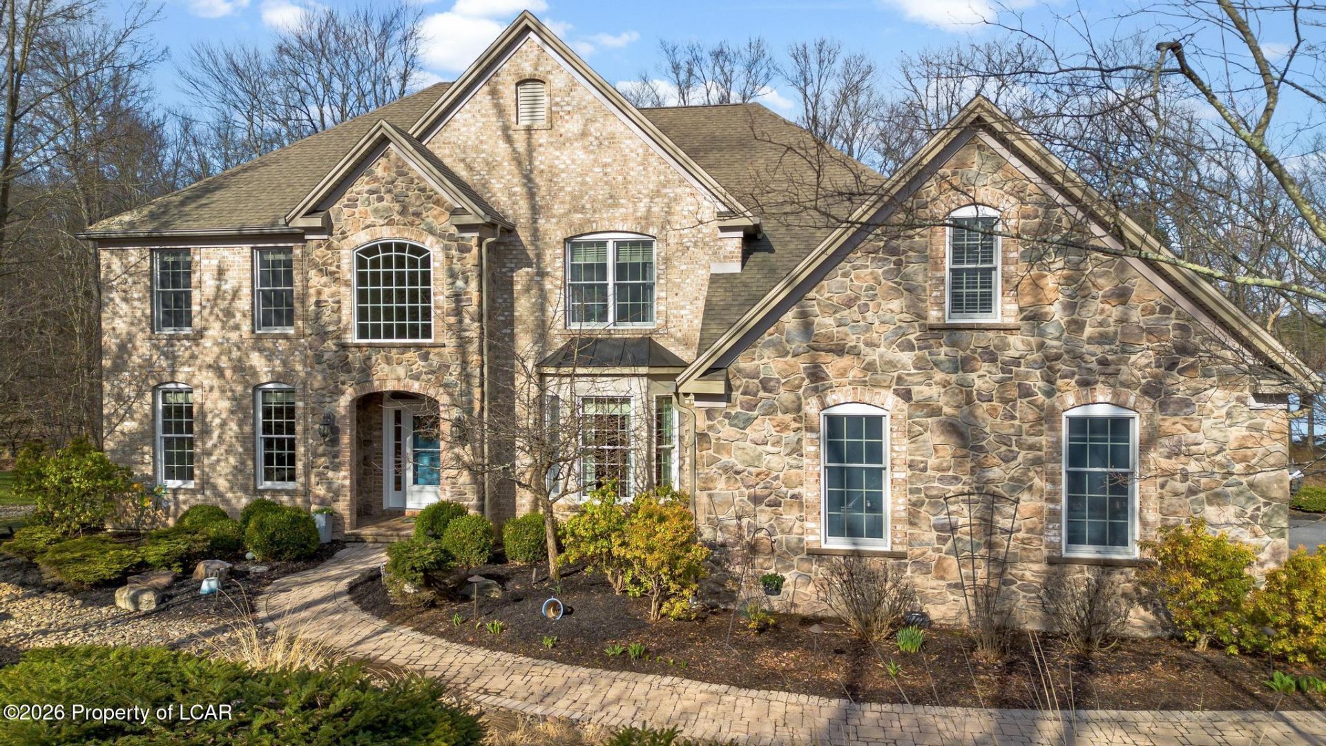 house on the hill ロンパース2枚まとめ売り 414 Ice Harvest Drive, Mountain Top, PA 18707 | MLS ID 26-1218