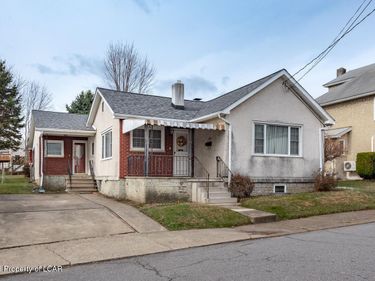 420 W Grace Street, Old Forge, PA 18518