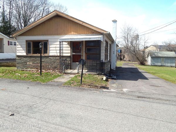 11 Shaver Avenue, Dallas, PA 18612