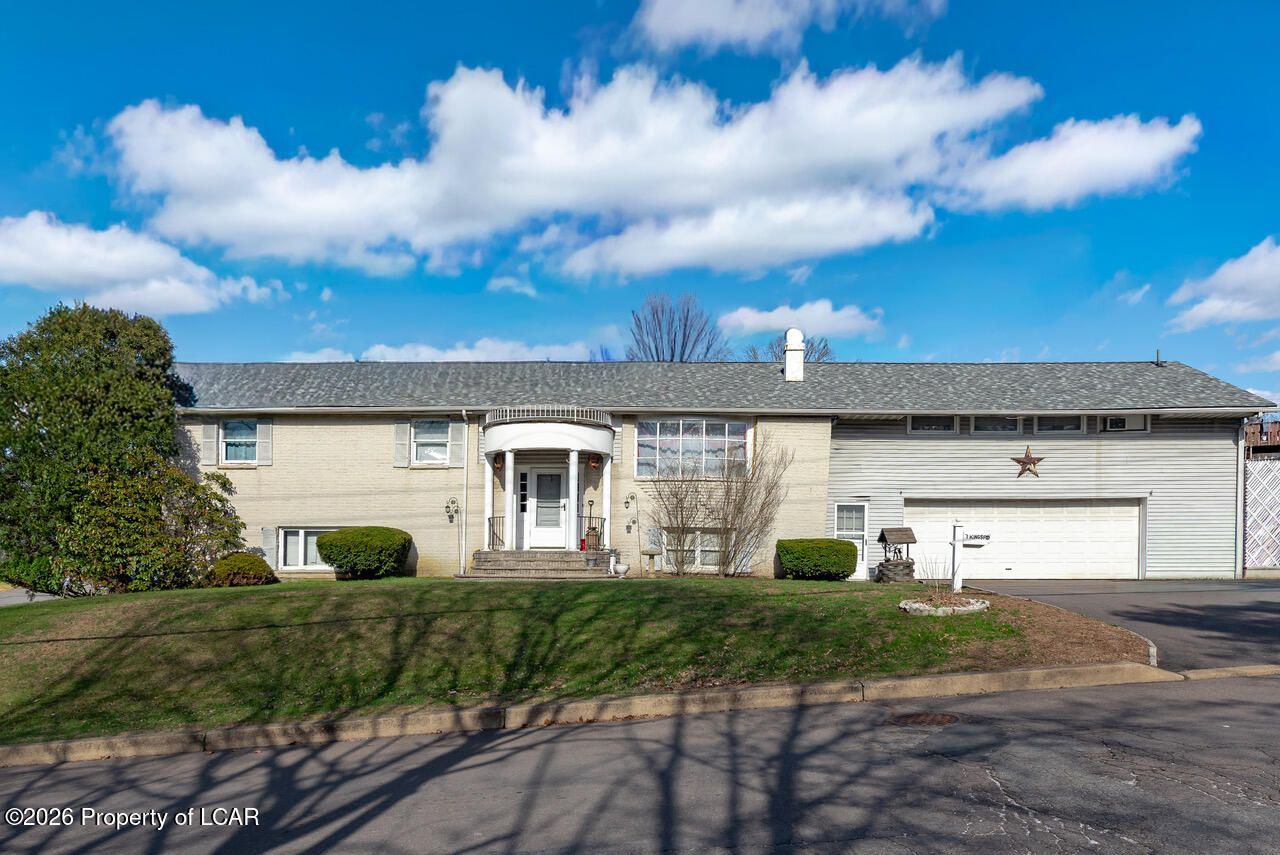 7 Kings Road, Hanover Township, PA 18706 Main Photo