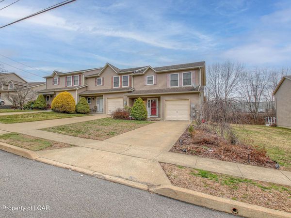 1123 Sunset Drive, Pittston, PA 18640