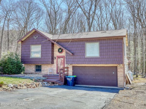 69 Fox Road, Drums, PA 18222