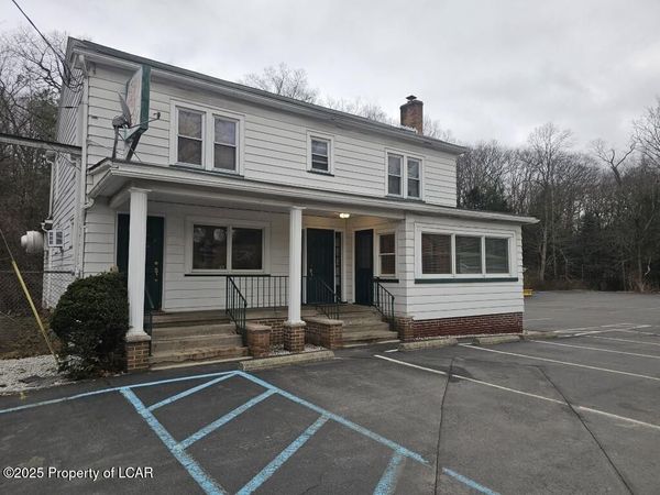 700 Main Road, Dallas, PA 18612