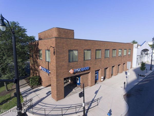 200 W Broad Street, Hazleton, PA 18201