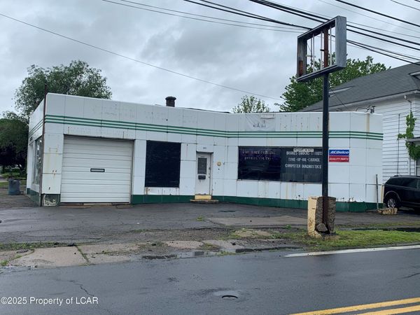 801 Exeter Avenue, Exeter, PA 18643