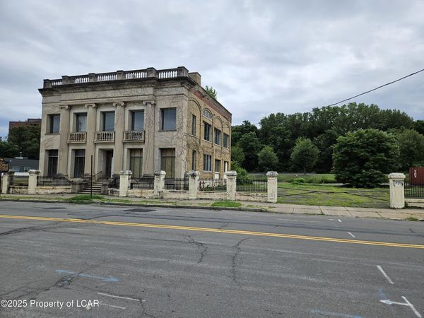 621 S Main Street, Wilkes-Barre, PA 18702