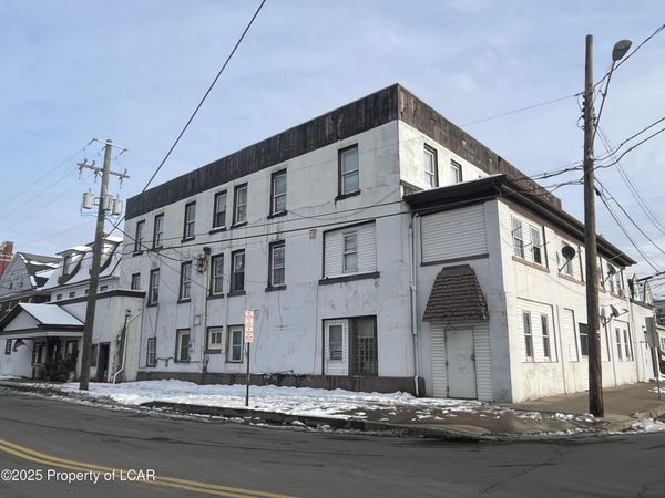 947 W Market Street, Kingston, PA 18704