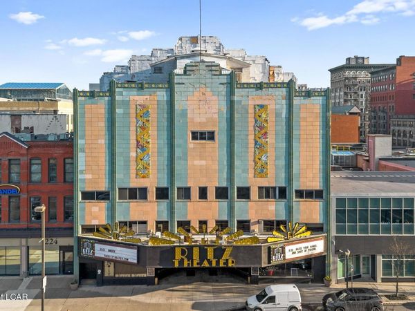 222 Wyoming Avenue, Scranton, PA 18503