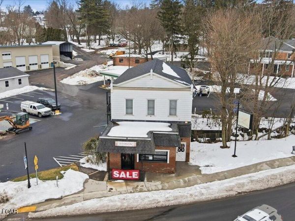 3 Main Street, Dallas, PA 18612