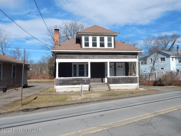 1000 Lower Demunds Road, Dallas, PA 18612