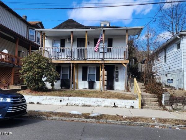 207 Bauer Street, Hanover Township, PA 18706