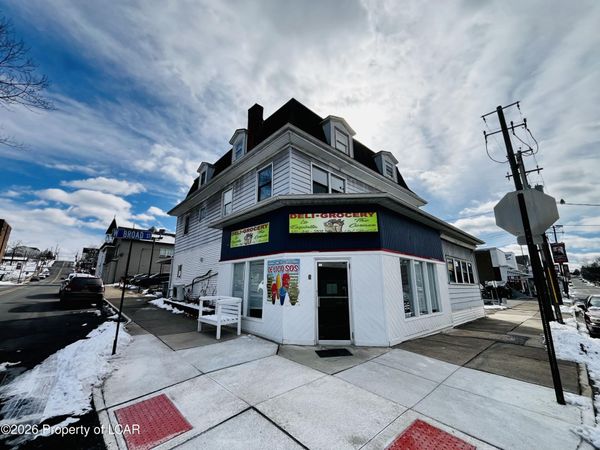 1 W Broad Street, Nanticoke, PA 18634