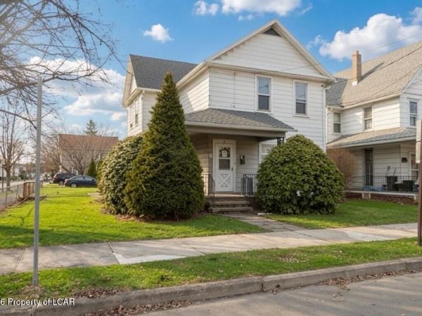 124 W Dorrance Street, Kingston, PA 18704