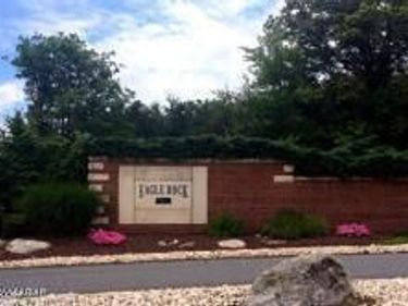 130 Turnberry Lane, Hazle Twp, PA 18202