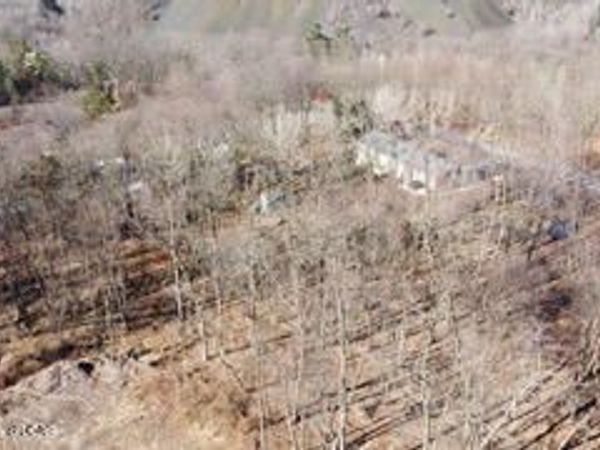 Wood Way, Jenkins Township, PA 18640