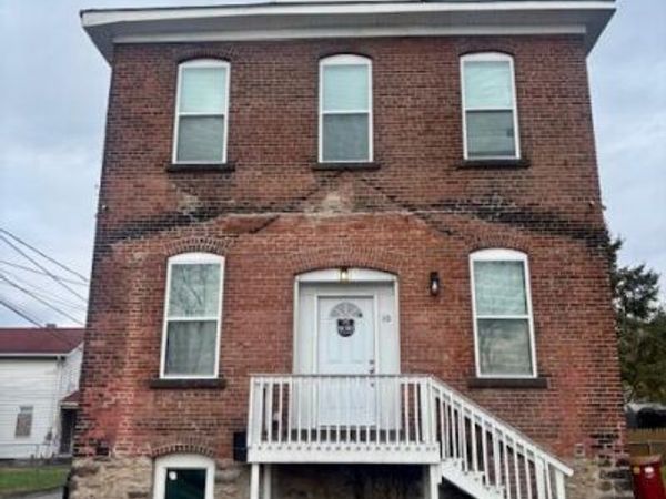 10 Meyers Court, Kingston, PA 18704