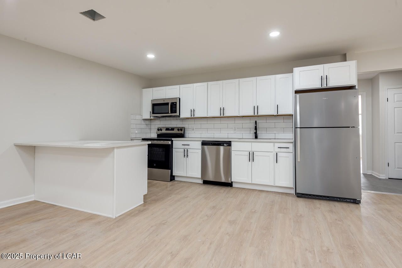 Please Call, Wyoming, PA 18644