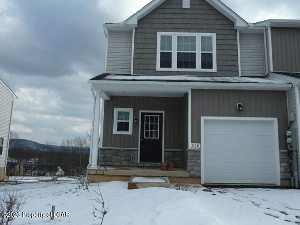 860 Champions Drive, Drums, PA 18222