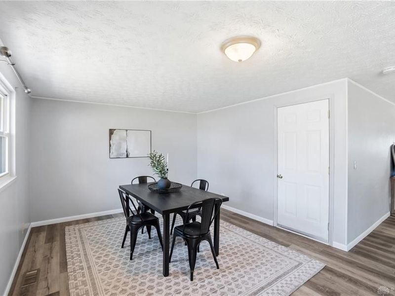 216 Winchester, Bethel Township, OH 45344 Photo 15