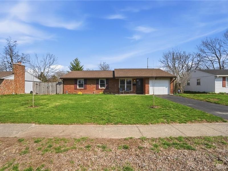 216 Winchester, Bethel Township, OH 45344 Photo 2