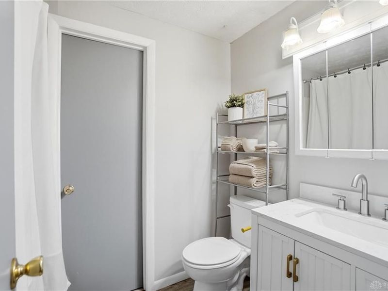 216 Winchester, Bethel Township, OH 45344 Photo 32