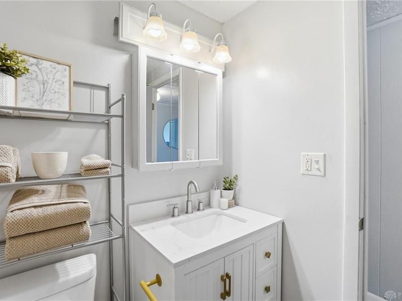 216 Winchester, Bethel Township, OH 45344 Photo 33