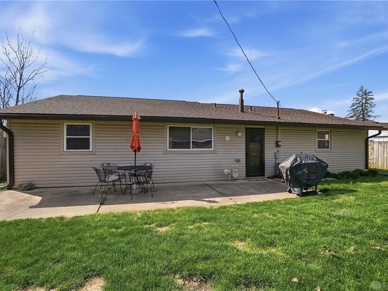 216 Winchester, Bethel Township, OH 45344 Photo 39