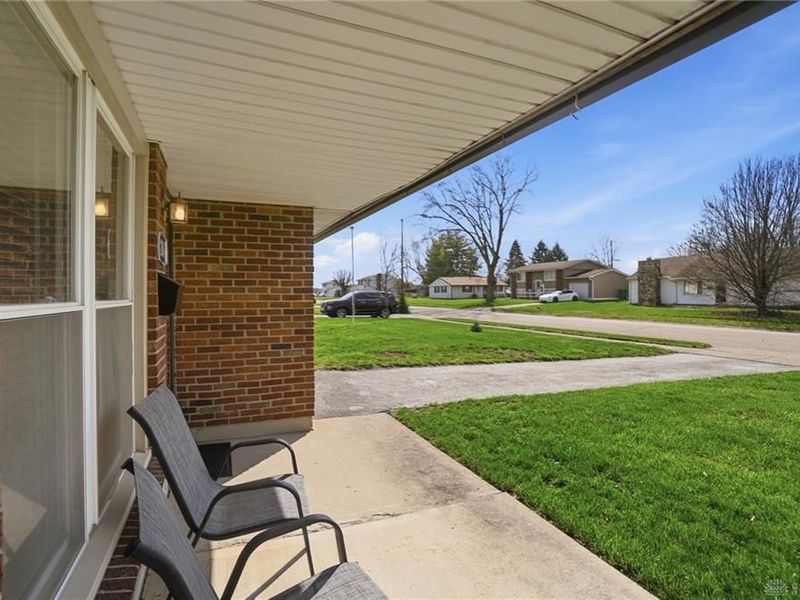 216 Winchester, Bethel Township, OH 45344 Photo 8